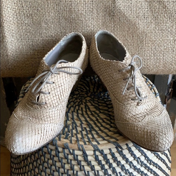 Arnold Churgin Scaled leather Oxford heeled shoes - Picture 8 of 12